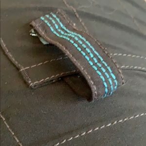 Meet your Posher, Cassandra